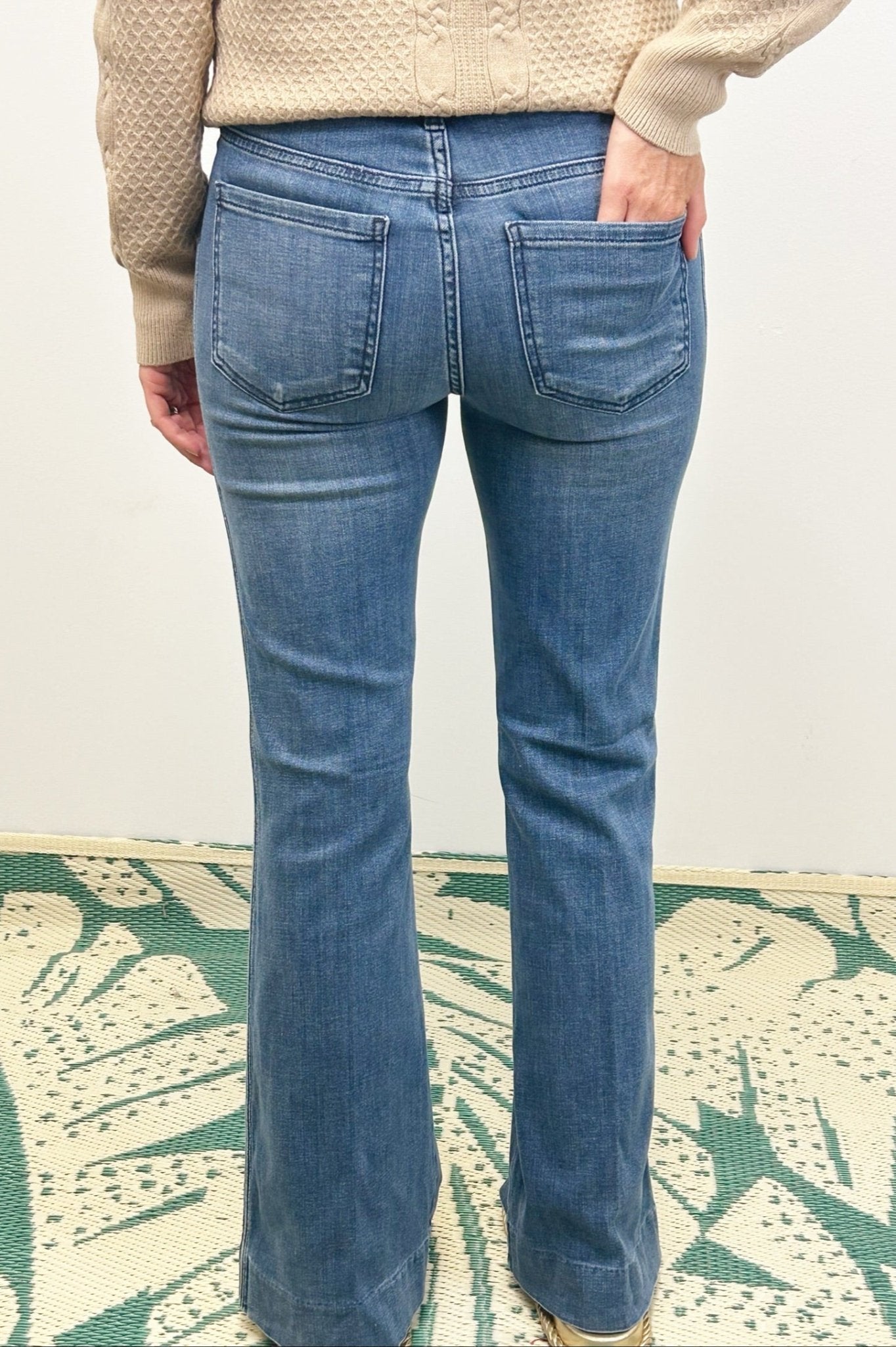 Hannah Crop Flare w/Self Trim - Canyon Road - Liverpool