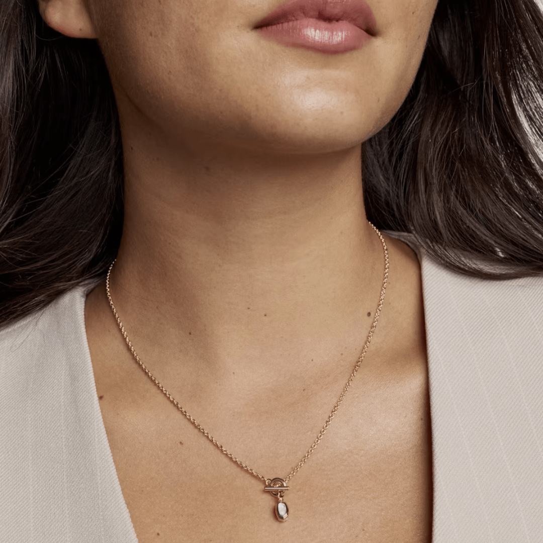 Kendra Scott Mini Elisa Toggle Pendant Necklace - Kendra Scott