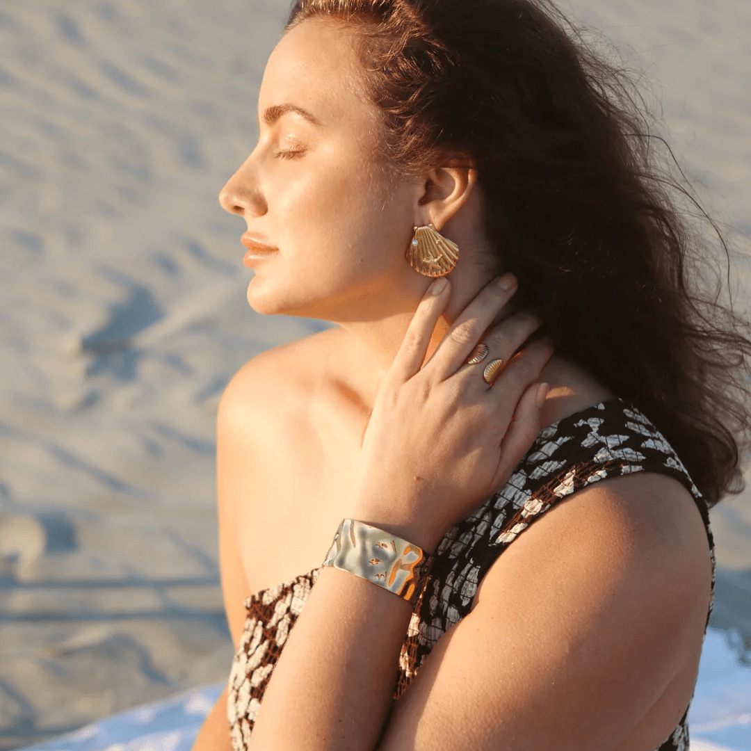 Liv Bella Vita Leona Large Hammered Cuff - Liv Bella Vita