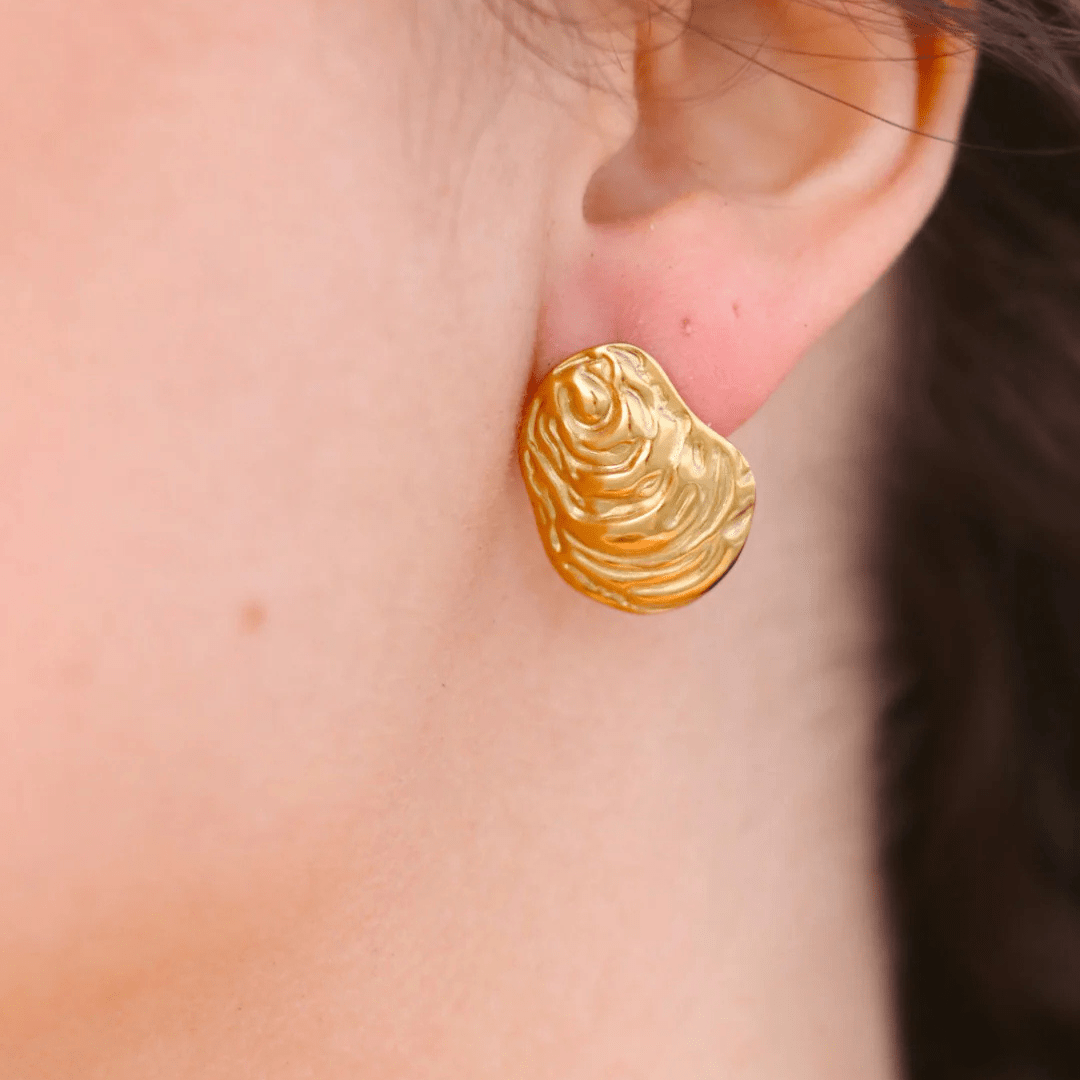 Liv Bella Vita Sullivans Oyster Shell Studs - Liv Bella Vita