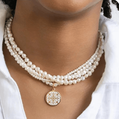 Lola Sisterhood Fleur Pendant - Gold/Alpine White - Lola