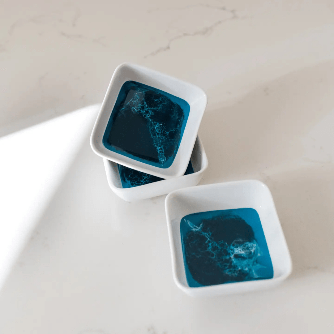 Lynn & Liana Resin Accented Ceramic Dipping Bowls - Lynn & Liana