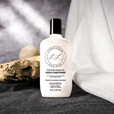 Lynn & Liana Wood Board Oil - Lynn & Liana