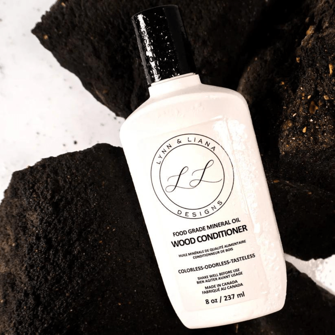 Lynn & Liana Wood Board Oil - Lynn & Liana