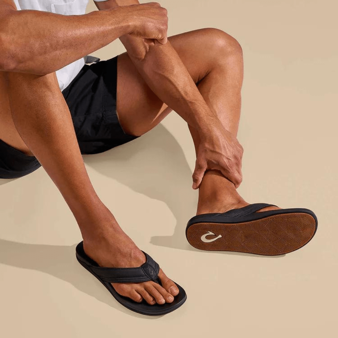 Olukai Maha Flip Flops - Black - Olukai
